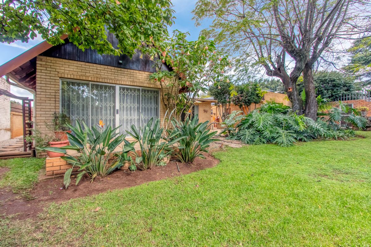 Versatile Multi-Unit Property with Excellent Rental Income Potential - Photo 4