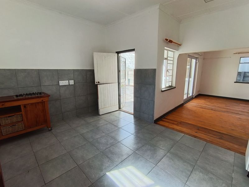 Walk to the beach, live in comfort, and enjoy space for the whole family.(pet friendly) - Photo 7