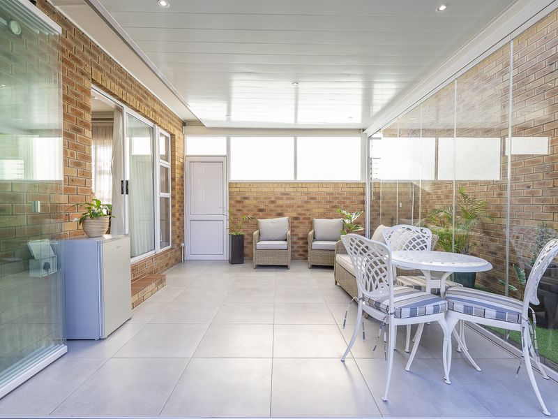 House For Sale In Kuils River - Photo 4