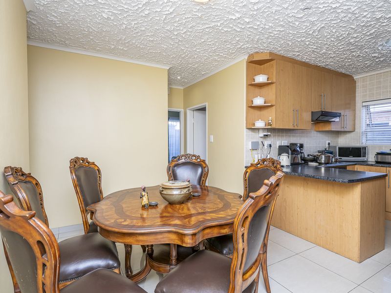 House For Sale In Kuils River - Photo 8