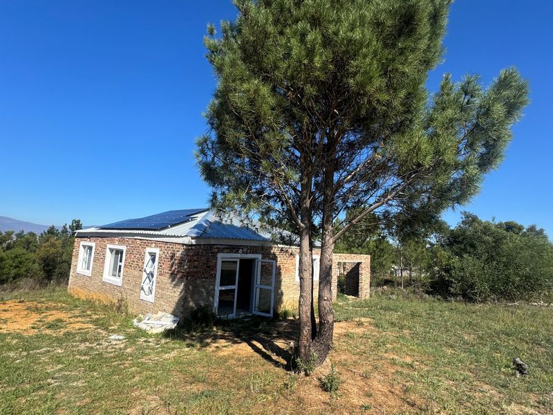 Exclusive Mandate – Priced to Sell! Finish It Your Way | No Transfer Duty - Photo 1