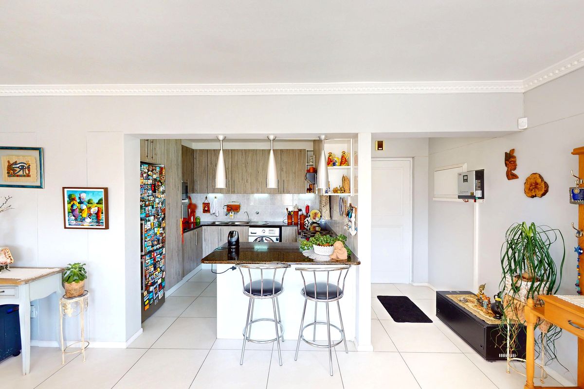 Immaculate 2 Bedroom Apartment Close To Strand Beach - Photo 5