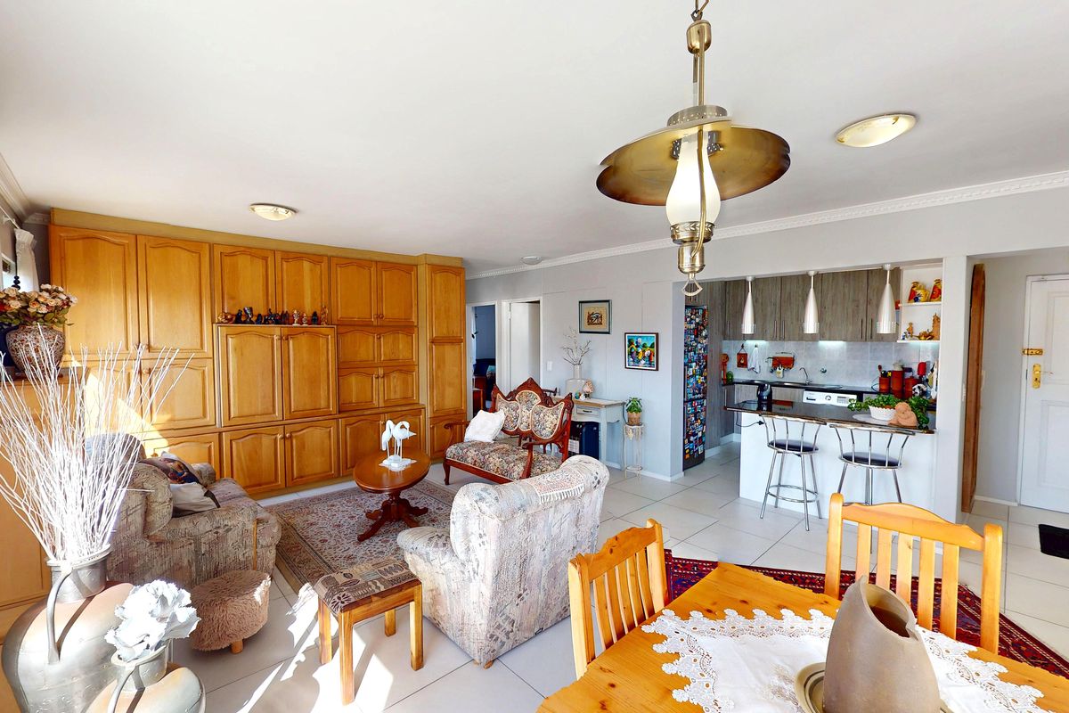 Immaculate 2 Bedroom Apartment Close To Strand Beach - Photo 4