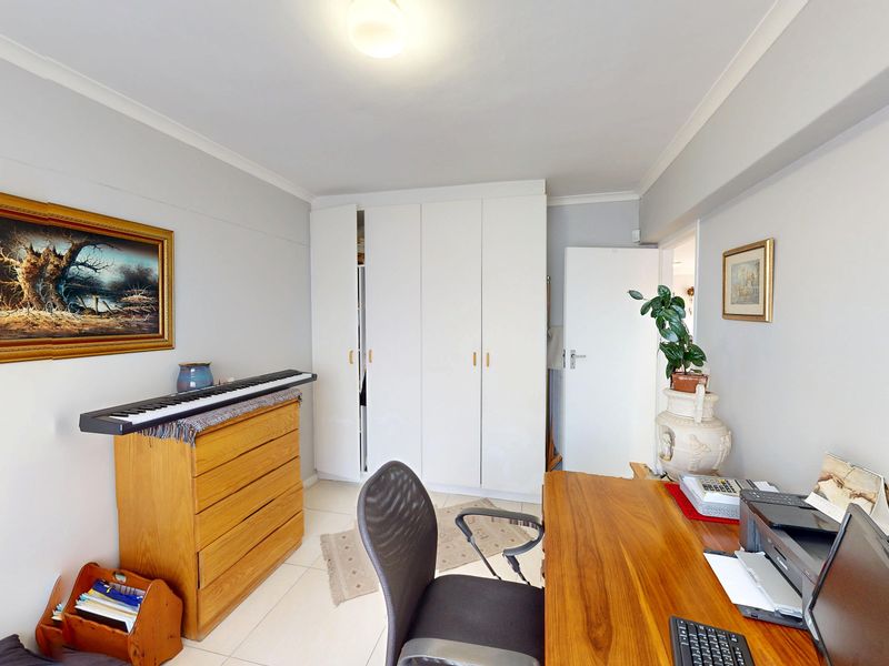 Immaculate 2 Bedroom Apartment Close To Strand Beach - Photo 8