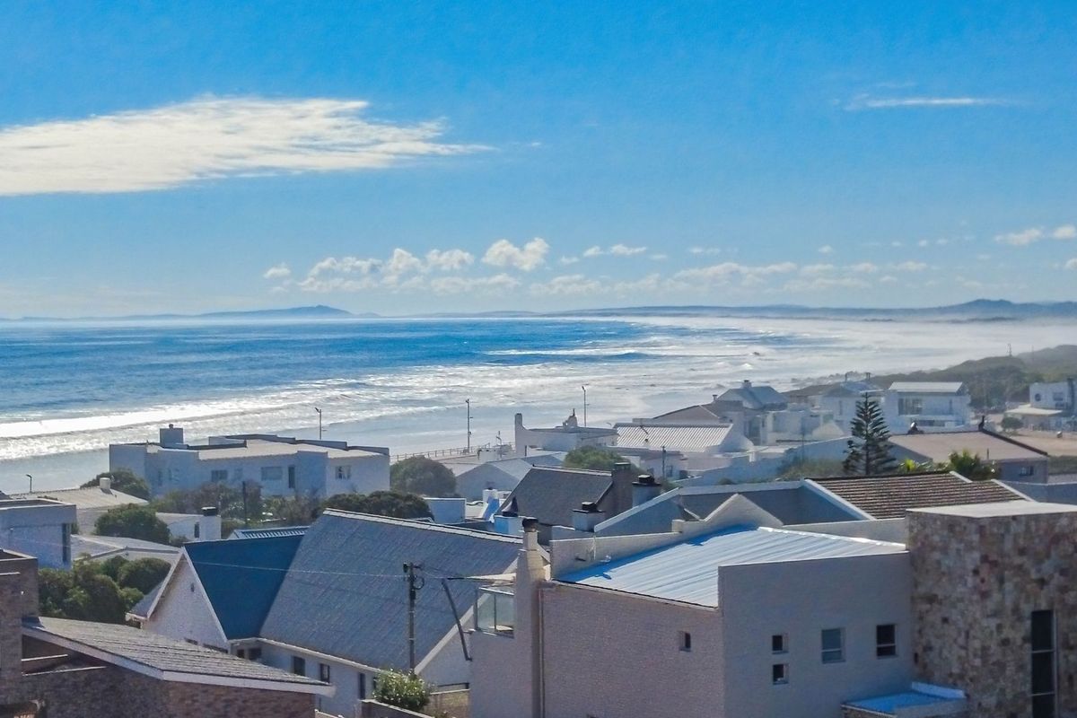 Beach House for Sale - Photo 3