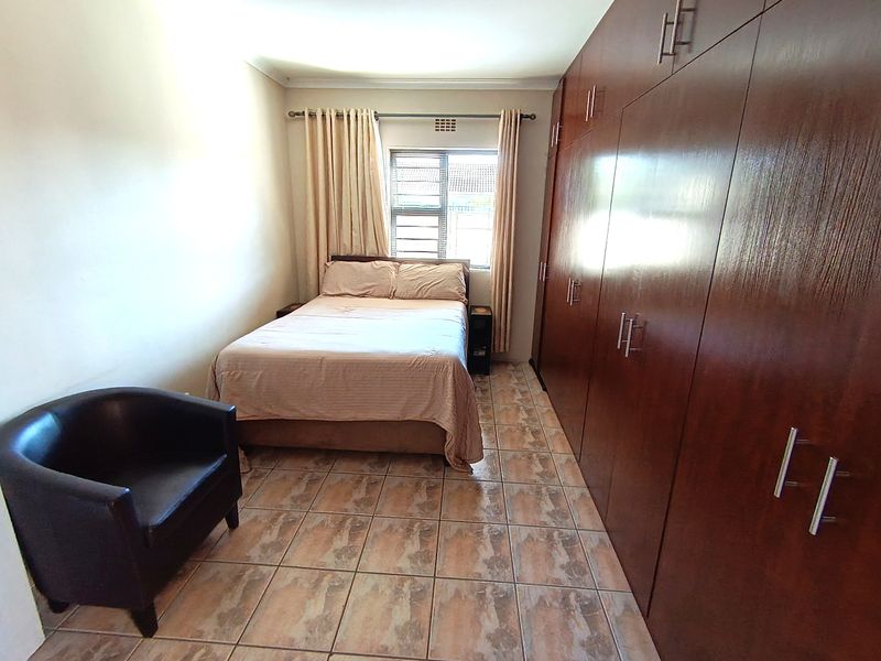 SPACIOUS 4-BEDROOM HOME IN SOUTHFORK, GORDON’S BAY AVAILABLE FOR IMMEDIATE OCCUPATION - Photo 8