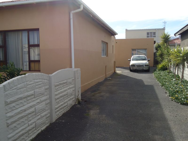 House For Sale In Strand - Photo 6