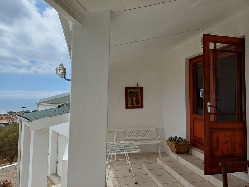 4 Bedroom house for sale in Britannica Heights - Photo 7