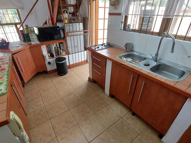 Charming family home with business potential. - Photo 8