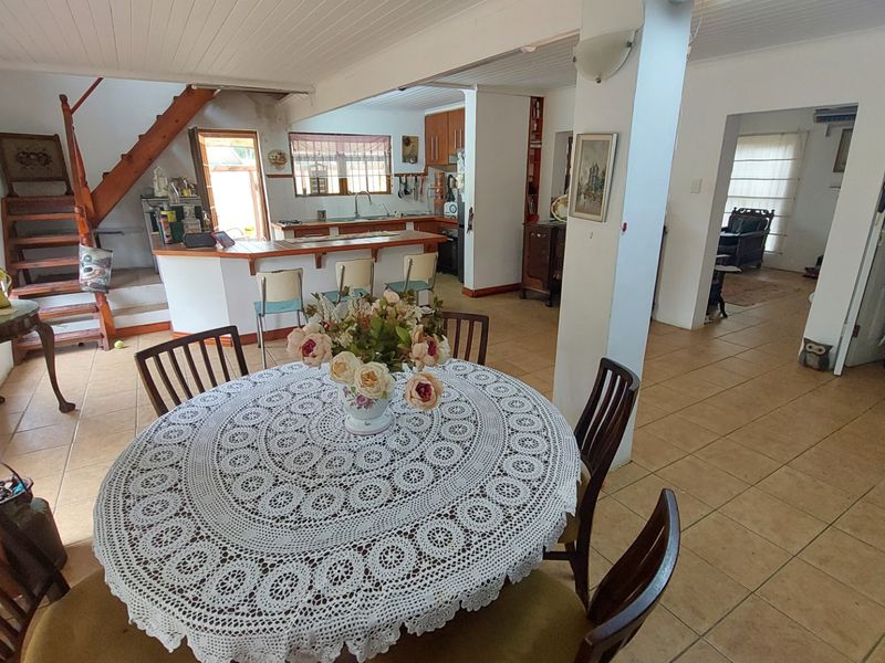 Charming family home with business potential. - Photo 6