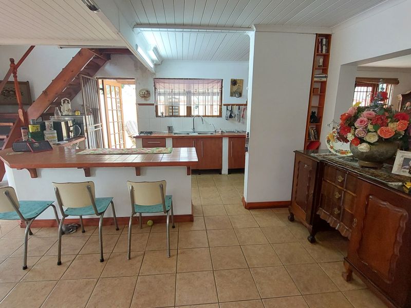 Charming family home with business potential. - Photo 4