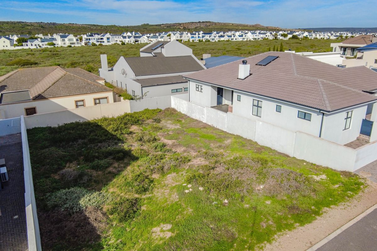 Coastal Luxury Starts Here - Photo 5