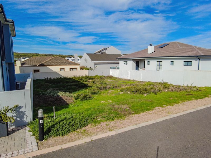 Coastal Luxury Starts Here - Photo 7