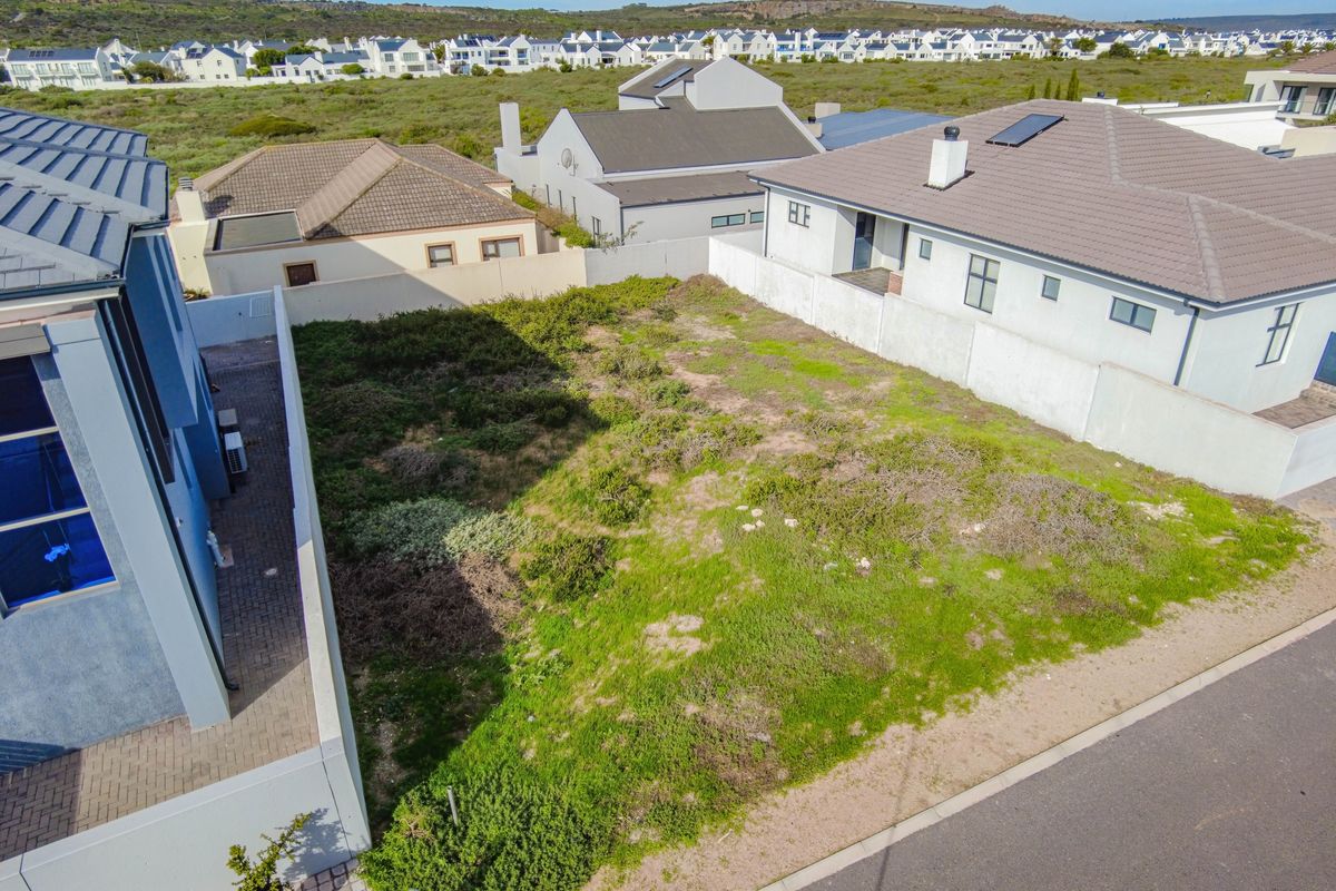 Coastal Luxury Starts Here - Photo 4