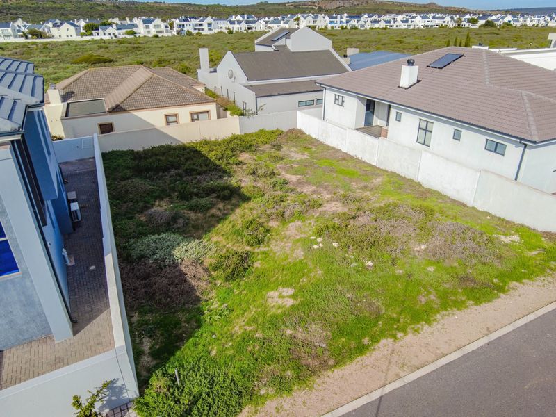 Coastal Luxury Starts Here - Photo 4