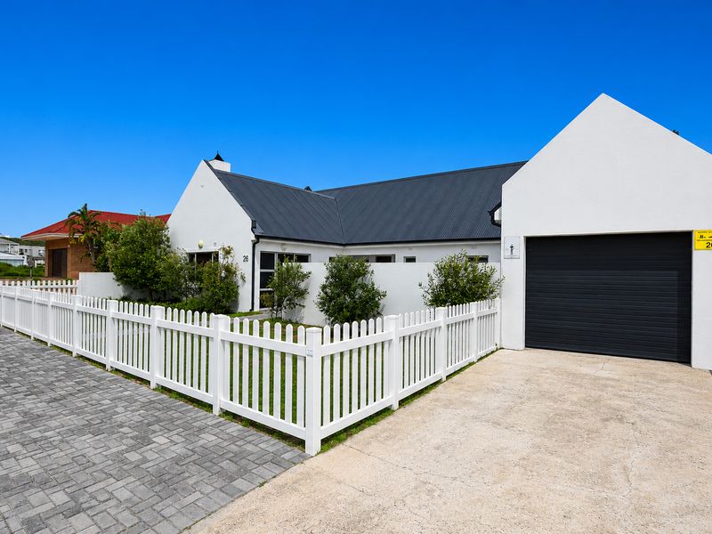 Walk to the Beach, Live the Coastal Dream: Yzerfontein Family Haven - Photo 2
