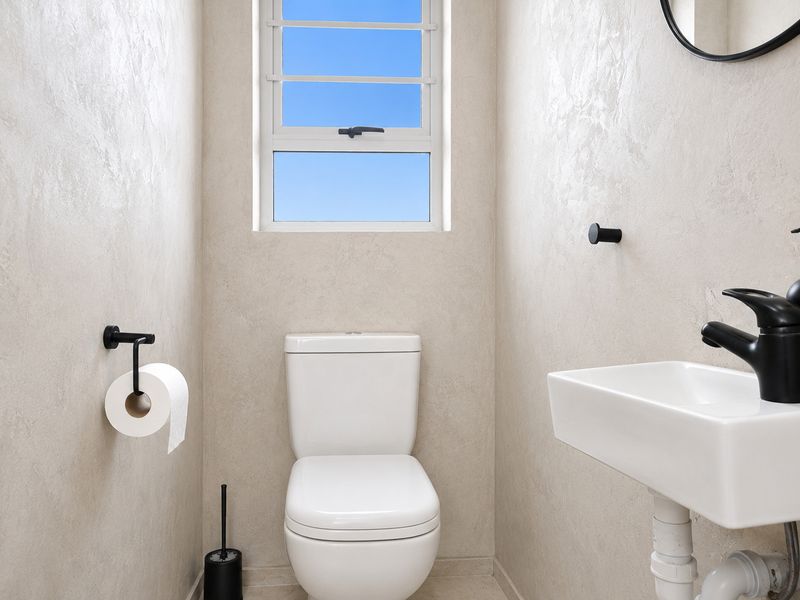 Walk to the Beach, Live the Coastal Dream: Yzerfontein Family Haven - Photo 7