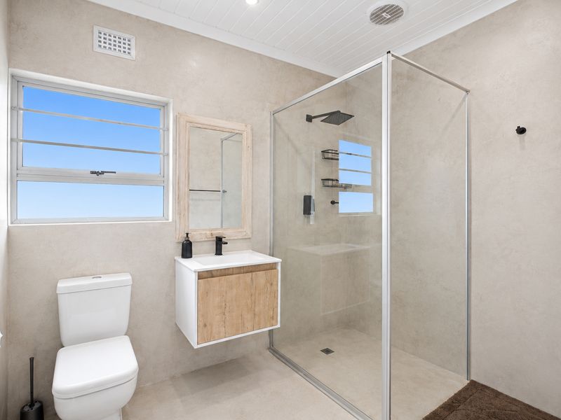 Walk to the Beach, Live the Coastal Dream: Yzerfontein Family Haven - Photo 6