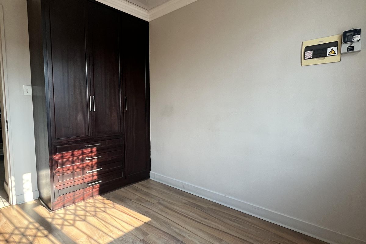 Modern 2 bedroom Apartment - Photo 5