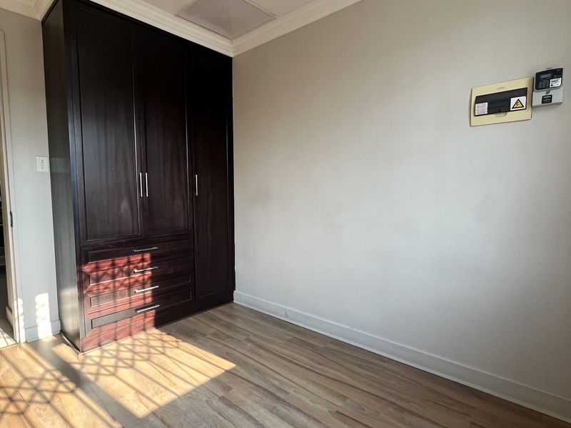 Modern 2 bedroom Apartment - Photo 5