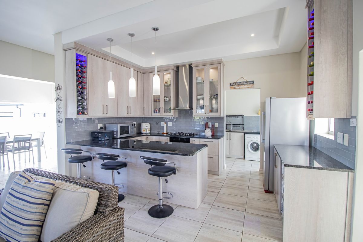 House For Sale In Yzerfontein - Photo 2