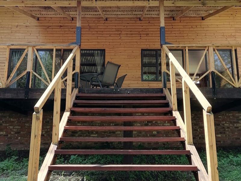 Exclusive Mandate – Exceptional Riverfront Lodge Investment Near Orkney - Photo 7
