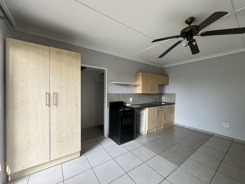 2 Bedroom Garden Cottage - Photo 5