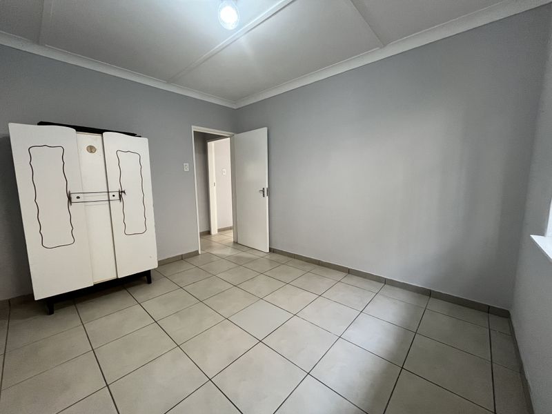 2 Bedroom Garden Cottage - Photo 8