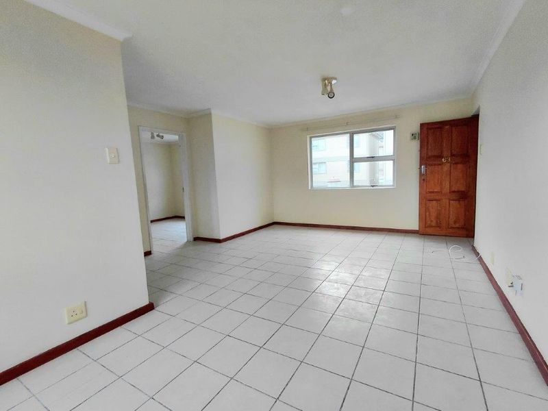 Secure complex living! - Photo 9
