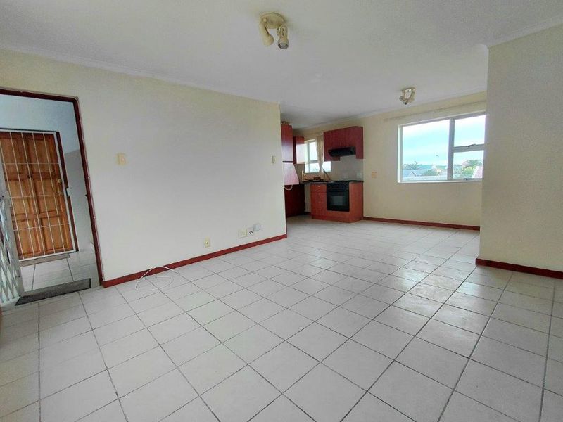 Secure complex living! - Photo 6