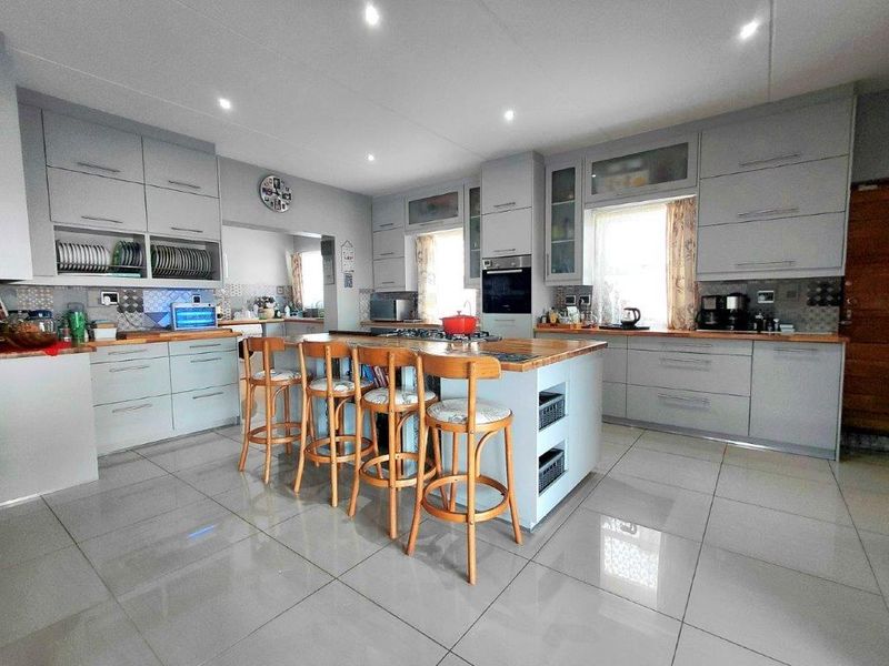 Come and experience everything this remarkable home has to offer! - Photo 5