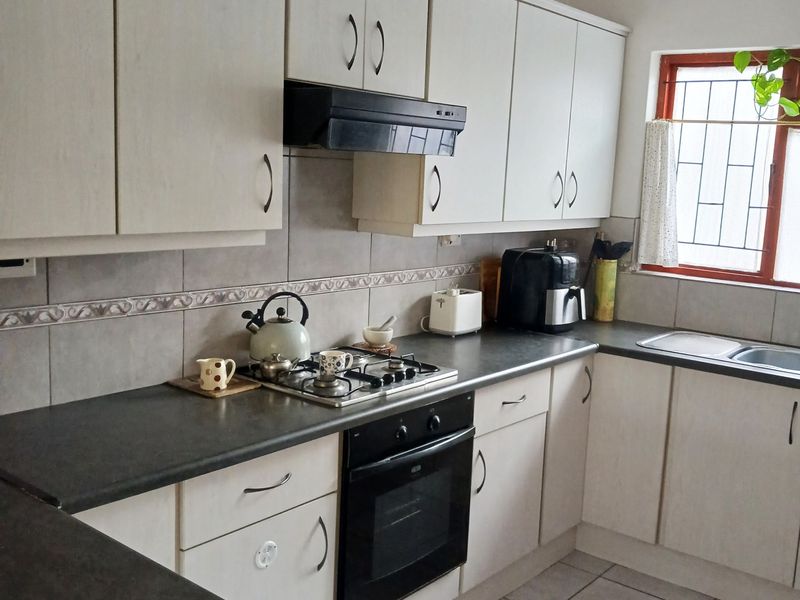 Apartment For Sale In George - Photo 8