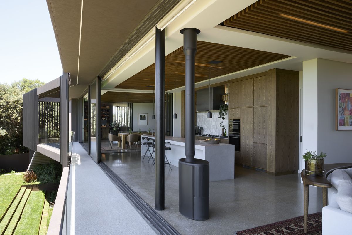 The Award-Winning Upside-Down House - Where Living Is Functional and Bold! - Photo 5