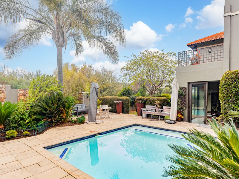 Spectacular Family Home with Beautiful Views - Photo 7