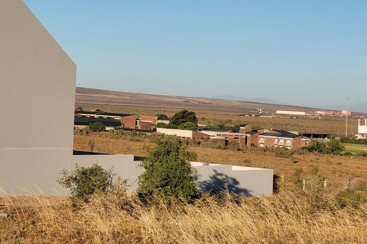 Start Thinking out of the BOX!! - Photo 3