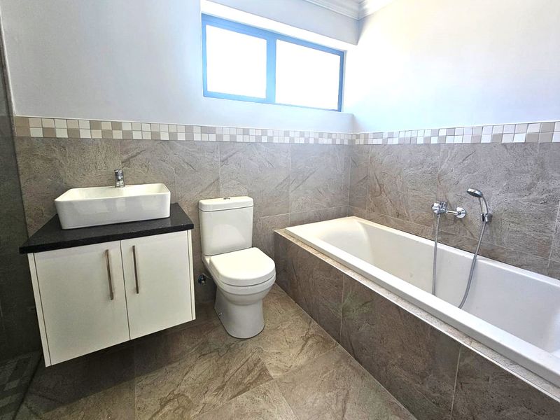 Brand new home! - Photo 8
