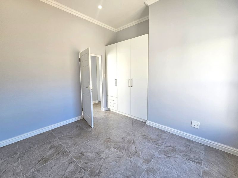 Brand new home! - Photo 4