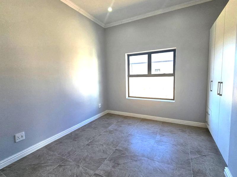 Brand new home! - Photo 5