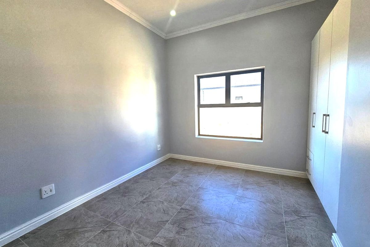 Brand new home! - Photo 5