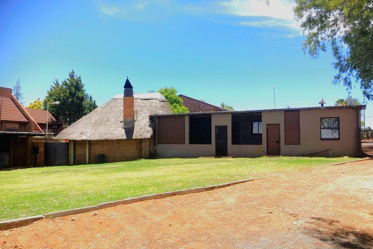 Prime Investment Property with Multiple Income Streams – Kuruman - Photo 2
