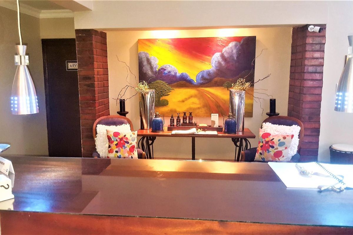 Exceptional 5-Star Guesthouse & Spa for Sale on the Kalahari Golf & Jag Landgoed - Photo 4