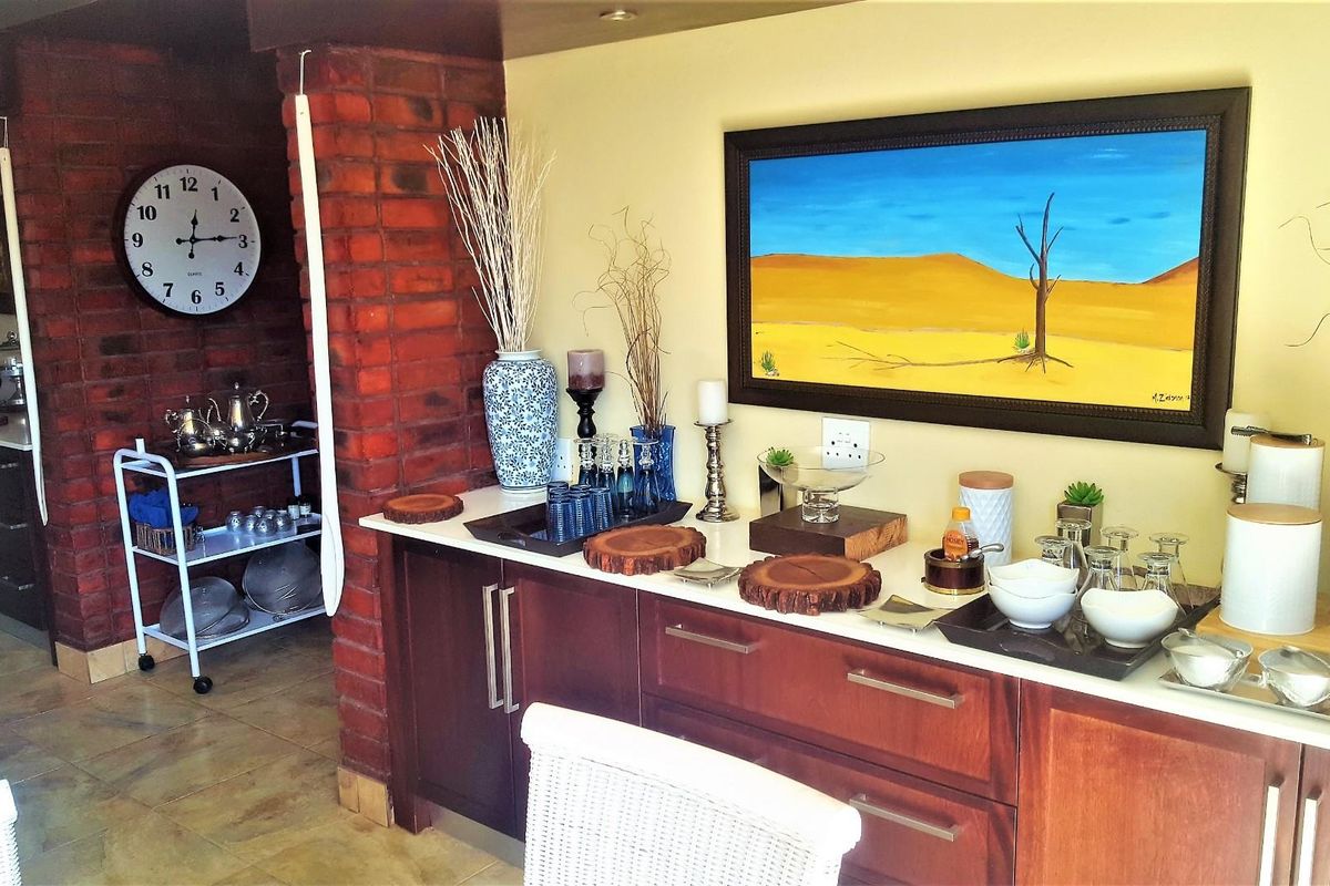 Exceptional 5-Star Guesthouse & Spa for Sale on the Kalahari Golf & Jag Landgoed - Photo 3
