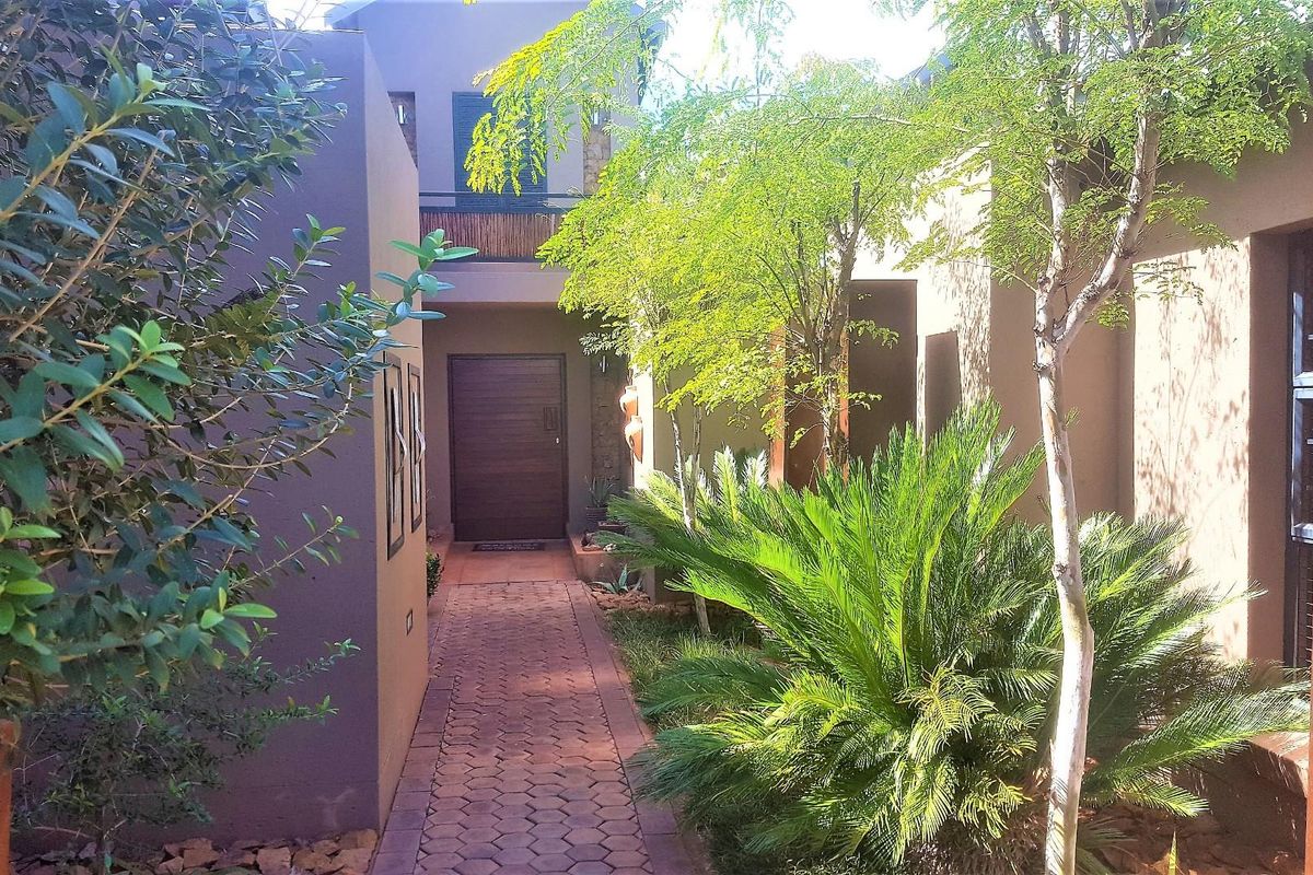 Exceptional 5-Star Guesthouse & Spa for Sale on the Kalahari Golf & Jag Landgoed - Photo 5