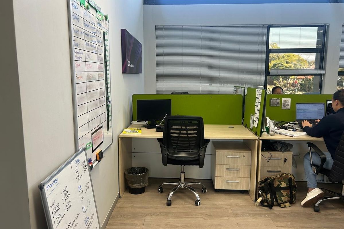 Professional Office Space To Let – Queens Office Park - Photo 2