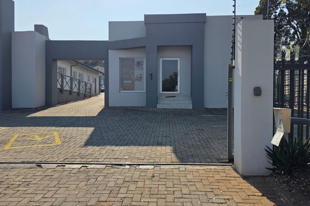 Neat Offices to Let in Lyttelton Manor  Available 1 October 2026! - Photo 3