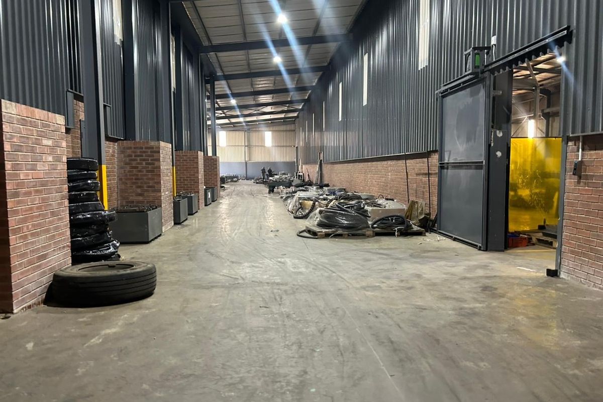 Prime Industrial Warehouse & Office Space To Let / For Sale - Photo 3