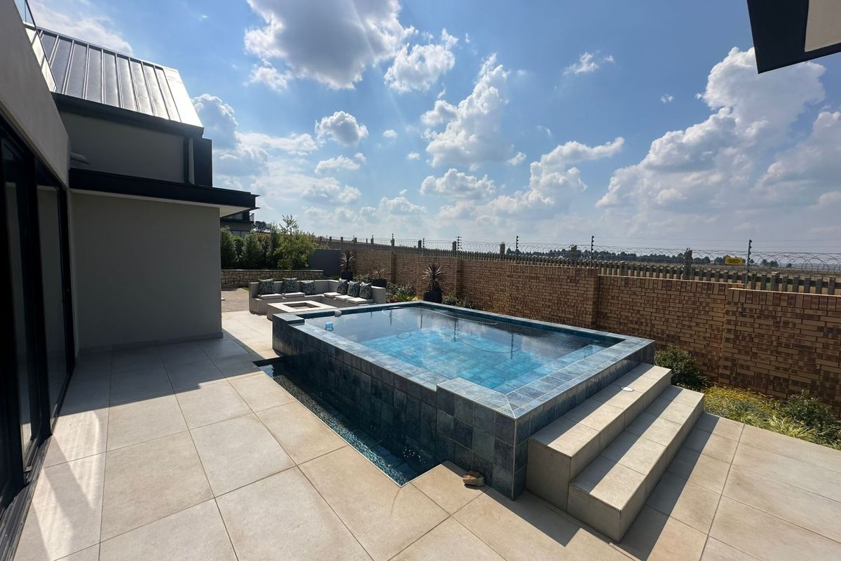 Exclusive Elegance in Midstream Heights - Photo 4
