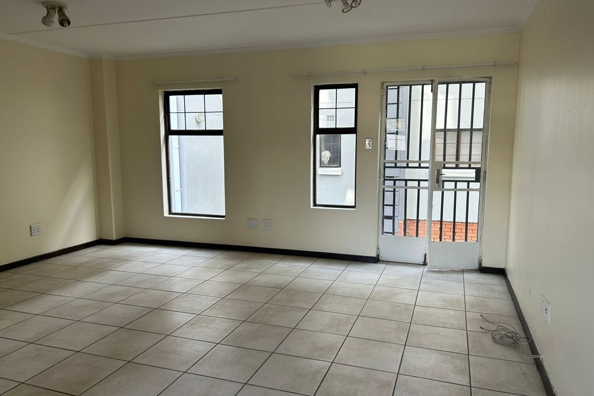 Affordable Bachelor Living in the Heart of Centurion - Photo 5