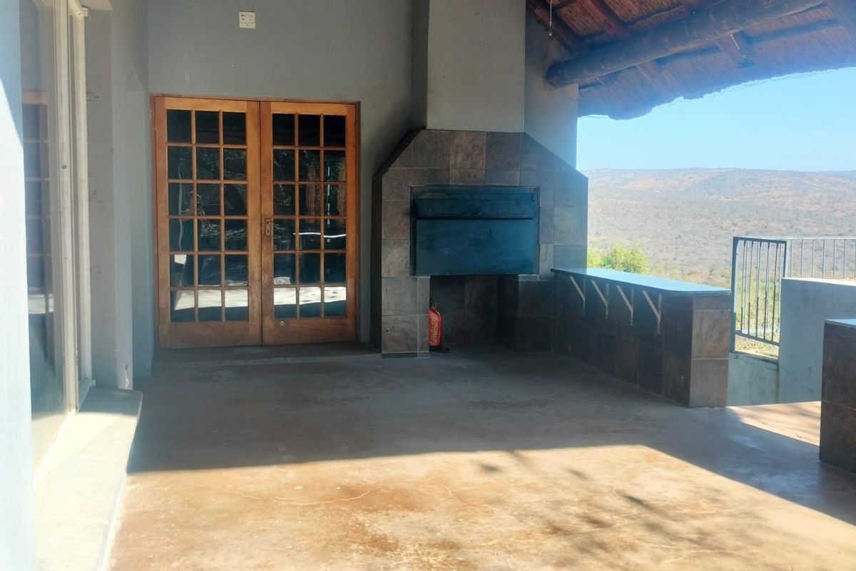 OWN A PRIVATE BUSHVELD RETREAT – NATURE, COMFORT & ADVENTURE IN ONE EXTRAORDINARY DESTINATION - Photo 4