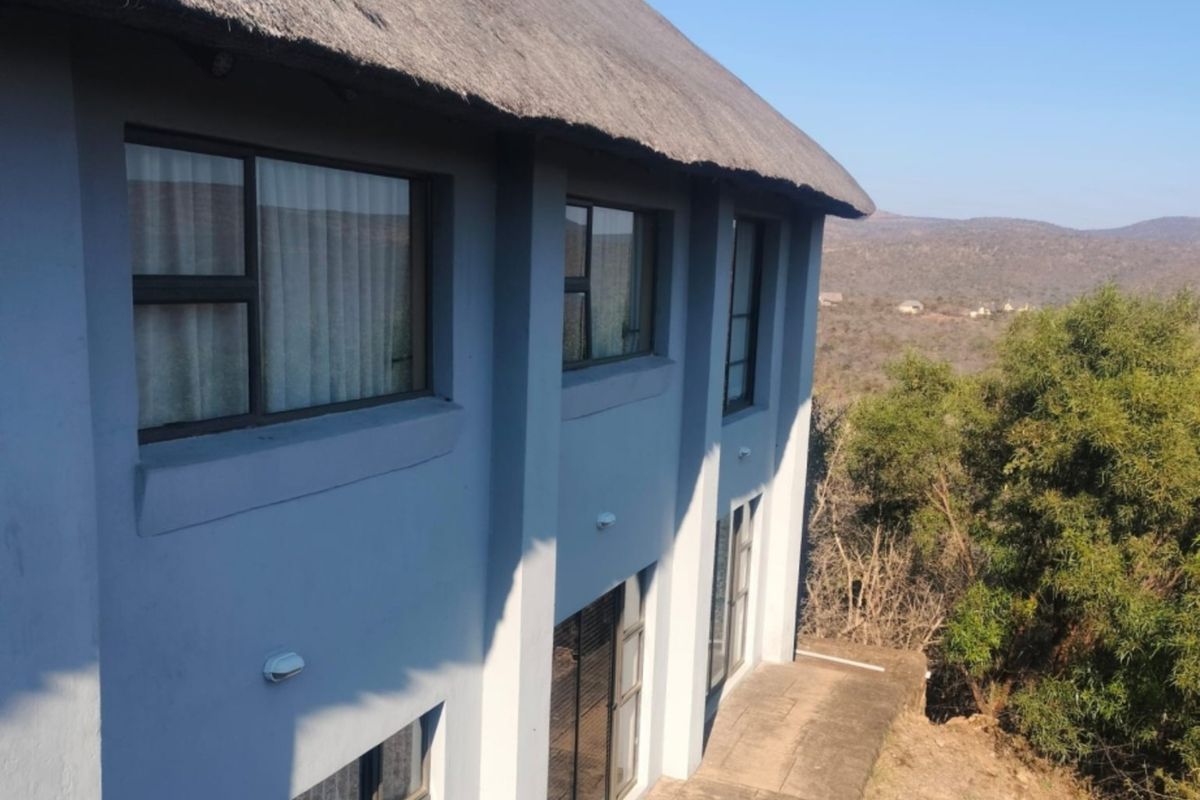 OWN A PRIVATE BUSHVELD RETREAT – NATURE, COMFORT & ADVENTURE IN ONE EXTRAORDINARY DESTINATION - Photo 3